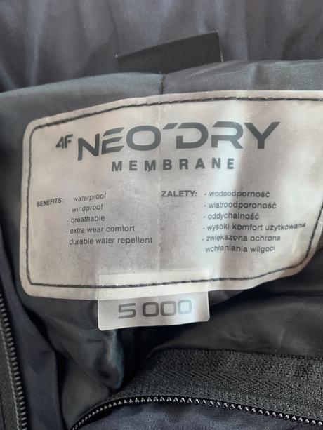 Lyžiarský set pre dievča-10r (lyže+palice+súprava), 152