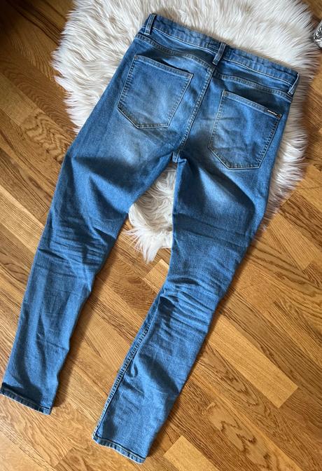 Rifle panske skinny 30, sinsay,30