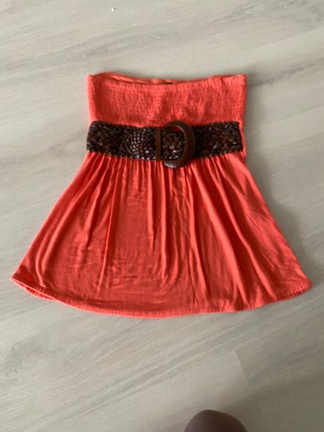 Topy s odhalenymi ramenami, amisu,s