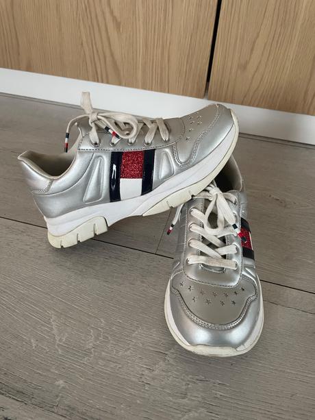 Th tenisky, tommy hilfiger,35