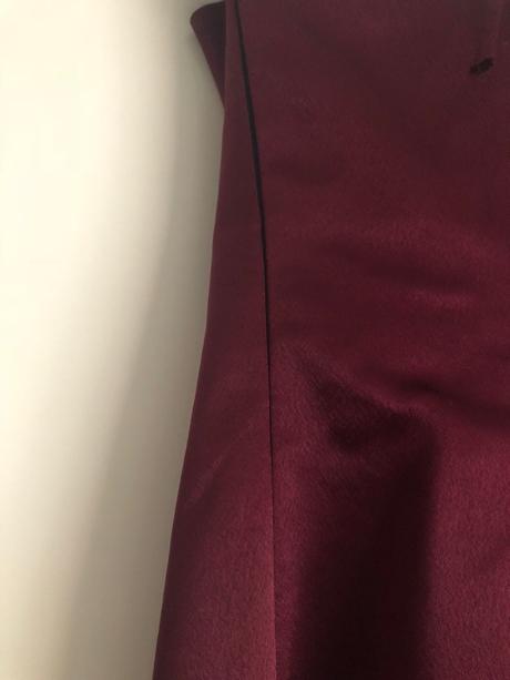 Spolocnenske saty, xs