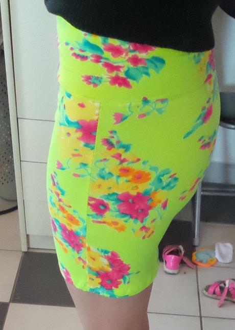 Kvetinková letná suknička, s