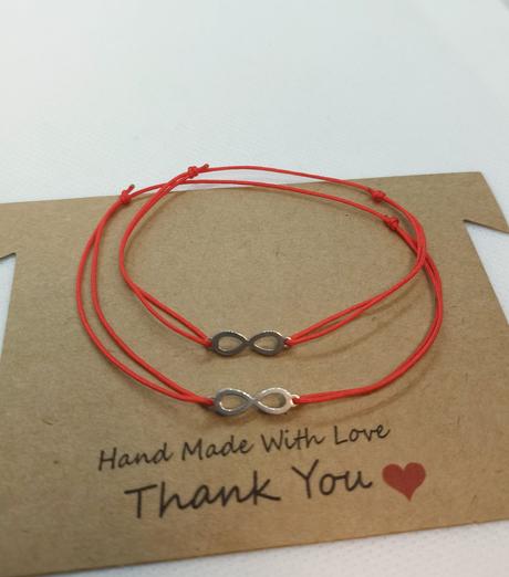 Náramok s posuvnými uzlíkmi, 