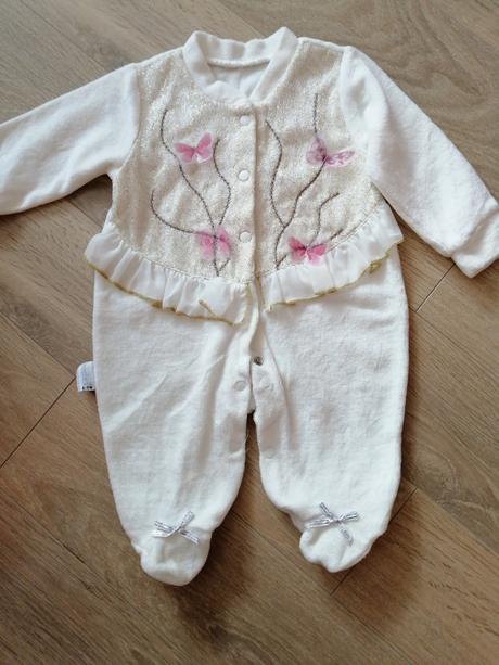 Sviatočný overal, 62