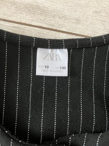 Dievčenské šaty, zara,140