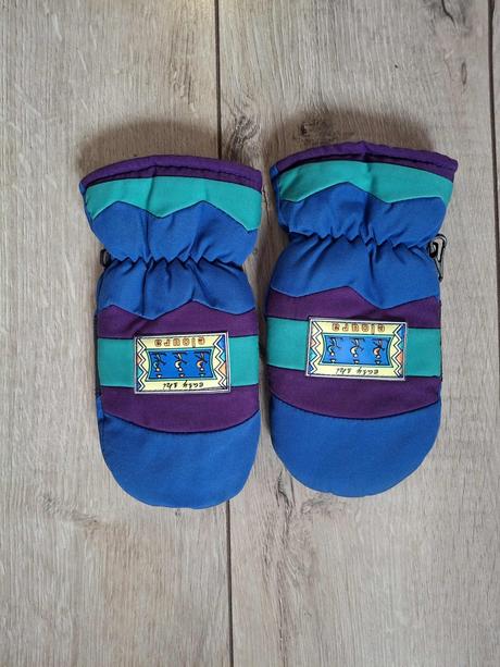 Rukavice do snehu, 122