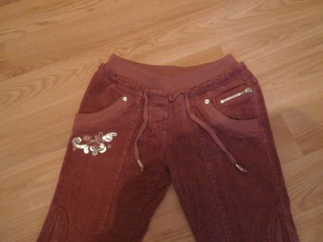 Menčestrové nohavice , 140