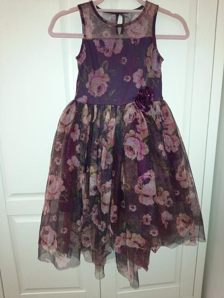 Slávnostné šaty zunie, 134