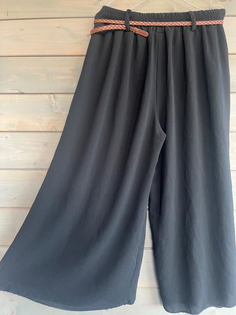 Ľahučké čierne culottes nohavice, m
