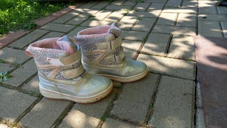 Zimušné čižmičky, 29