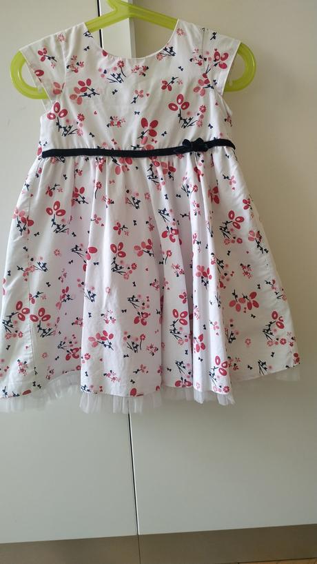 Kvetinkove satky so satenovou maslickou, 86