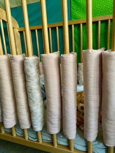 Mantinel do postieľky,