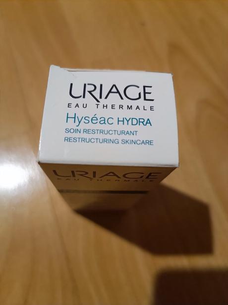 Krém na tvár uriage, 