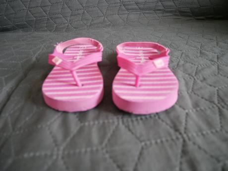 Medziprstové šľapky s pätou jojo maman bebe, 24