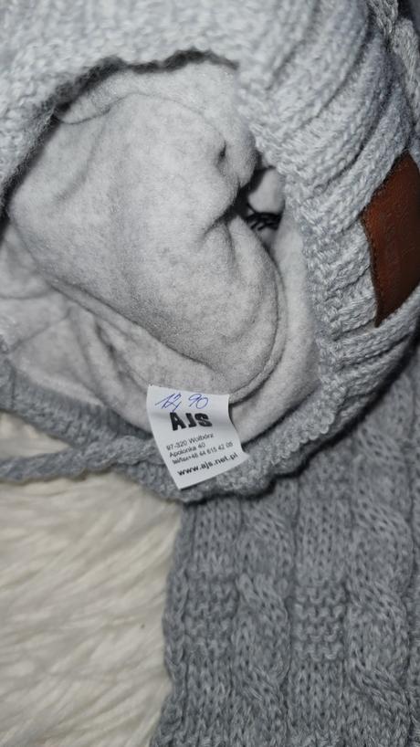 Čiapka a šál, ajs,92