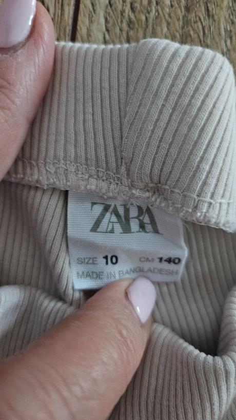 Zvonove nohavice, zara,140