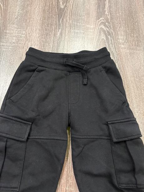 Primark kapsacove nohavice na 4-5 rokov, primark,110
