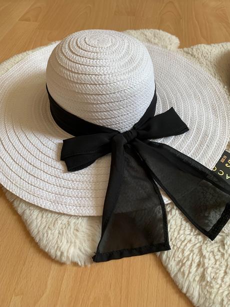 Dámsky klobúk, s