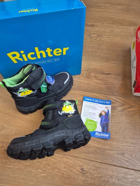 Nove blikajuce cizmy richter 33, richter,33