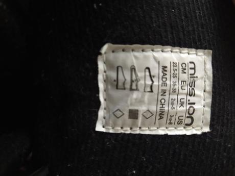 Dievčenské korčule na ľad, 