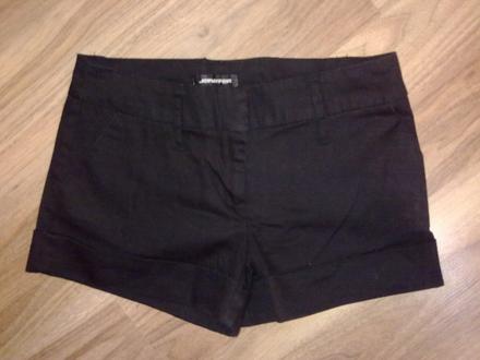 Elegantne kratasy jennifer, 36