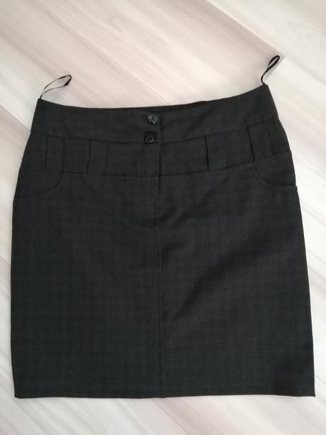 Šedá sukňa veľ. 40, 40