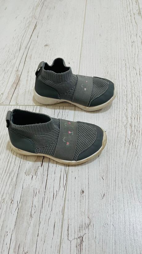 Sivé tenisky ľahké 25, 25