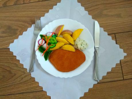 Šité hračky, obedove menu,