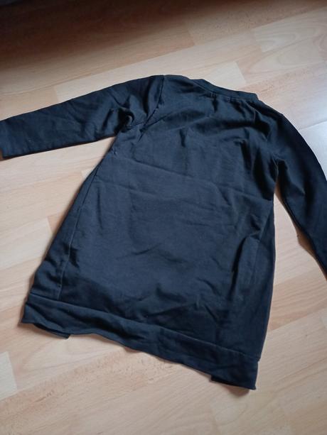 Asymetricka predlžena mikina, 110