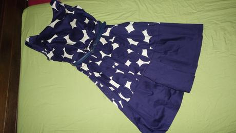 Bodkovane saty closet, 40