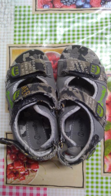 Chlapčenské sandálky, 28