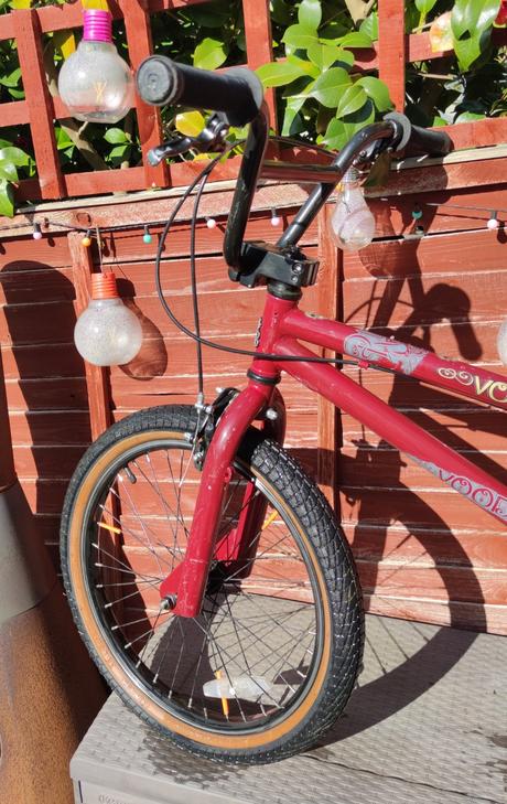 Voodoo bmx bicykel, 20