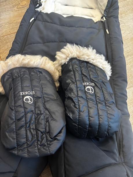 Stokke fusak a rukavice, stokke