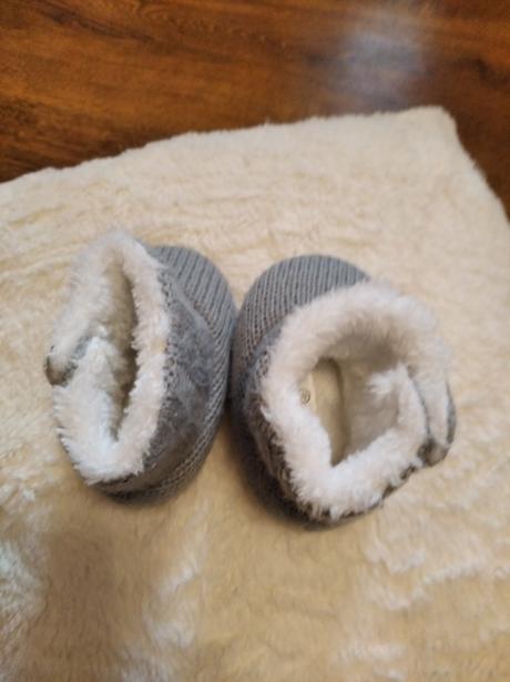 Nádherné čižmičky/papučky, v. 16-17, lupilu,<17