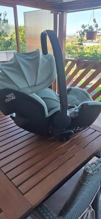 Vajíčko britax, britax