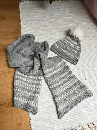 Zimna súprava/ čiapka a šál/ dámska čiapka a šál, f&f