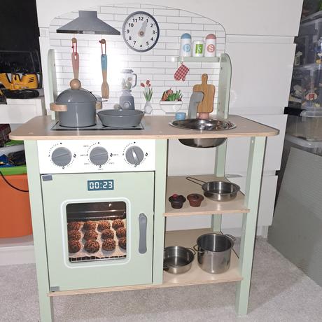 Drevena kuchynka ako nova, 