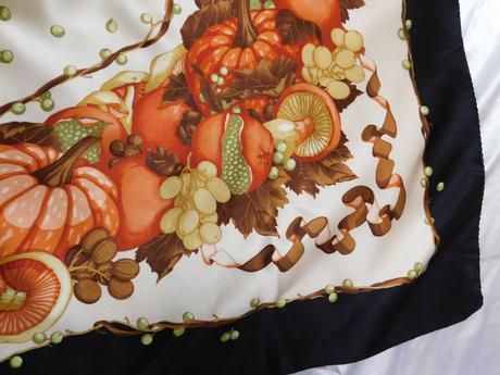 Kvalitná elegantná hodvabna šatka, l