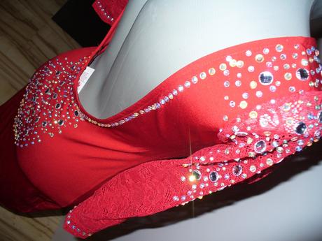 Červené šaty s trblietkami vel.s, s