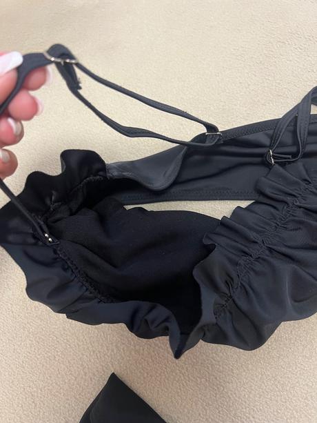 Čierne plavky shein, 146