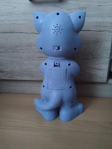 Hovoriací kocúr tom, 