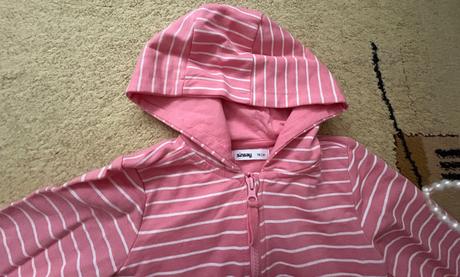 Krasna mikinka top stav, sinsay,98