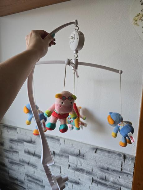 Kolotoč nad postieľku, 