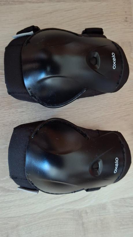 Detské chrániče kolien, lakťov a rúk na korčule., 