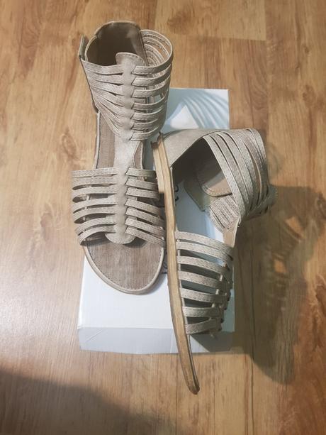 Dámske sandálky, 38