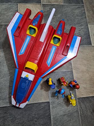 Krásne lietadlo tlapkovej patroly...ako nové, 