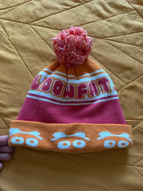 Zimná čiapka s brmbolcom loowfat, 