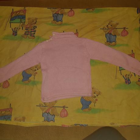 Dievčenský pulovrik, 98