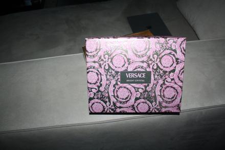 Versace krabica,