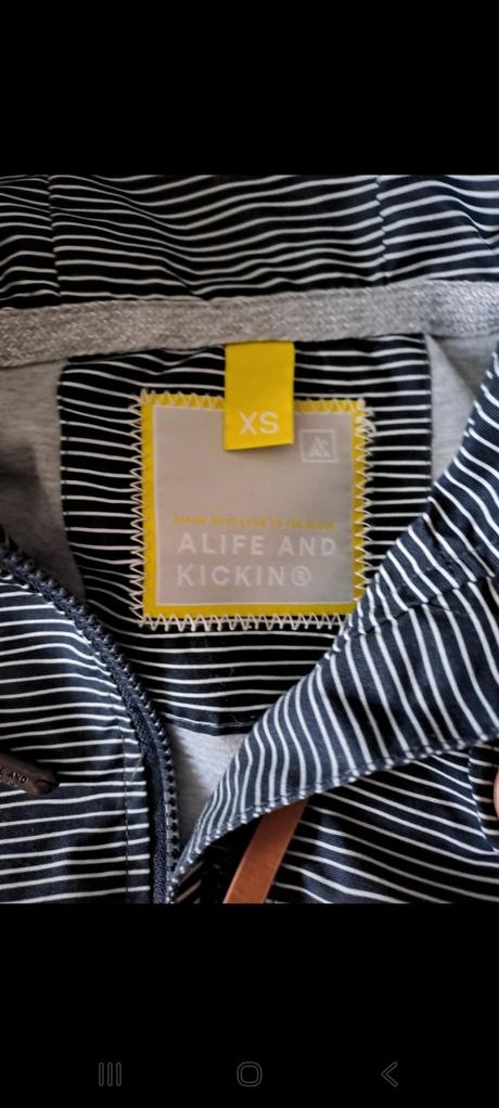 Parka alife and kickin, xs